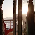 Sarah شقة *
