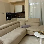 شقة Sarah *