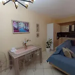 شقة Sarah